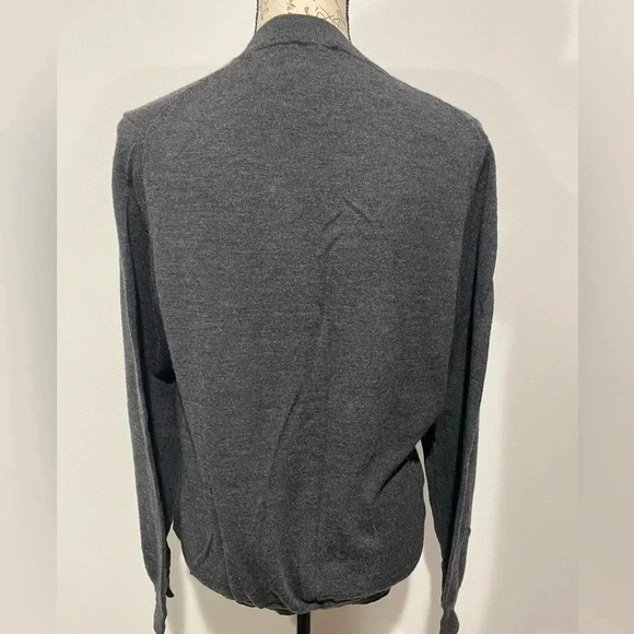 Jos. A. Bank Traveler 100% Merino Wool Cardigan Sweater. Gray. Size Large - Picture 3 of 5